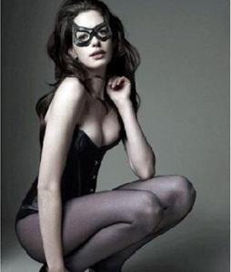 annehathaway-catwoman